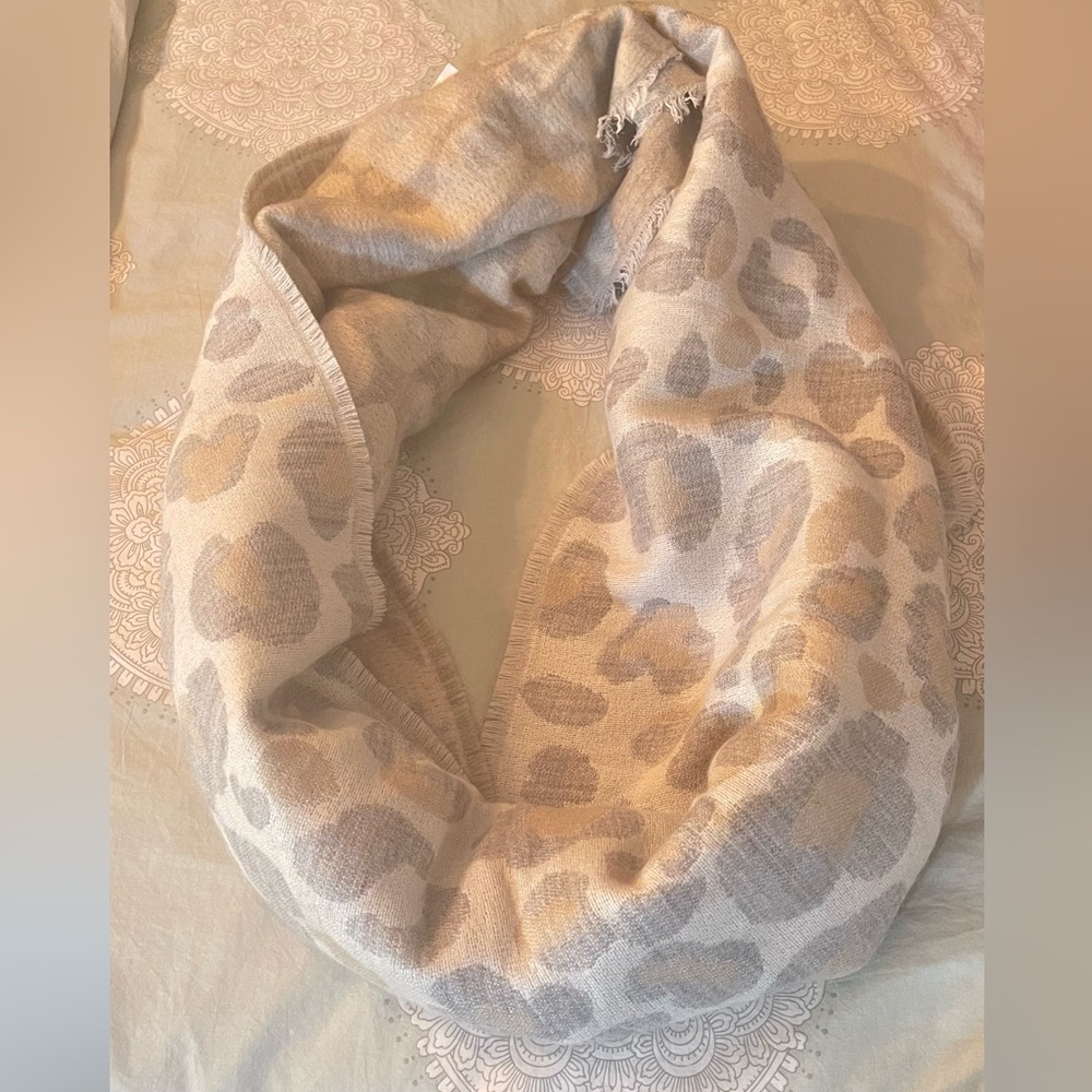 LOFT Animal Print Scarf in Beige and Light Gray